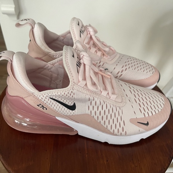 Nike Shoes - Nike Women’s Air Max 27C, Size 8